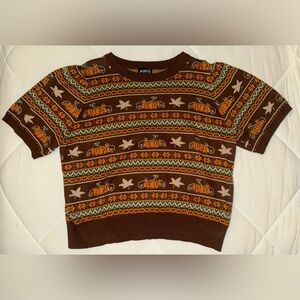 Brown Short Sleeve Sweater with Pumpkin Pattern